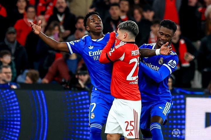 官方：IFAB将讨论措施应对球员单方离场、捂嘴与对手交流行为