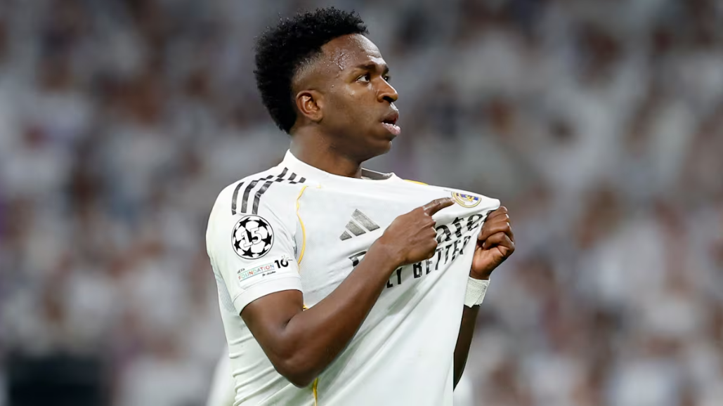 涅槃重生：维尼修斯的伯纳乌救赎之路